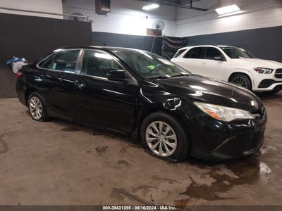 TOYOTA CAMRY 2016