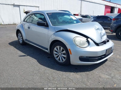 VOLKSWAGEN BEETLE 2013
