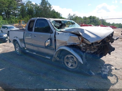 TOYOTA TUNDRA 2004