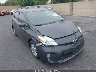 TOYOTA PRIUS 2014