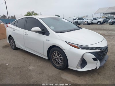 TOYOTA PRIUS PRIME 2017