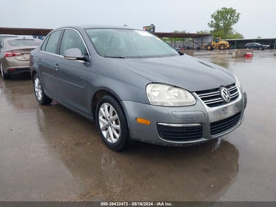 VOLKSWAGEN JETTA 2010