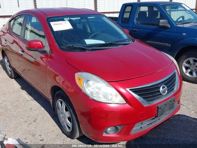 NISSAN VERSA 2013