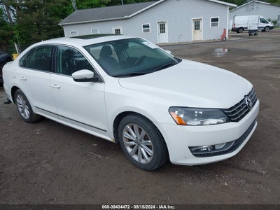 VOLKSWAGEN PASSAT 2013