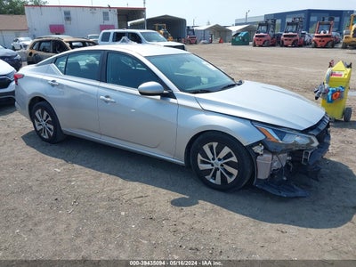 NISSAN ALTIMA 2020
