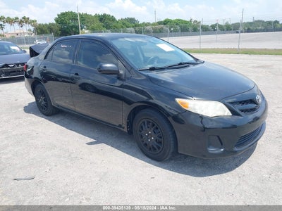 TOYOTA COROLLA 2011