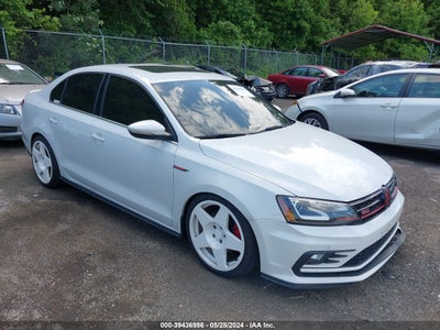VOLKSWAGEN JETTA 2016