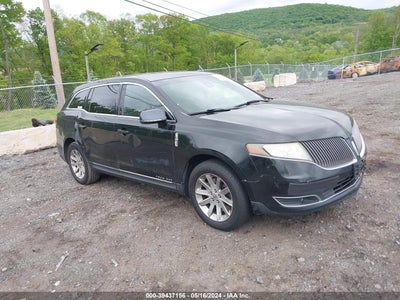 LINCOLN MKT 2014