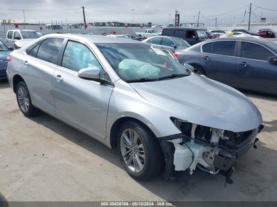 TOYOTA CAMRY 2016