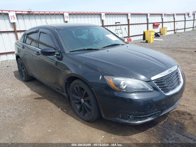 CHRYSLER 200 2013
