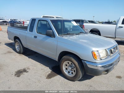 NISSAN FRONTIER 2000