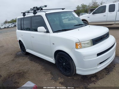 SCION XB 2004