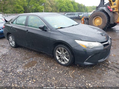 TOYOTA CAMRY 2016