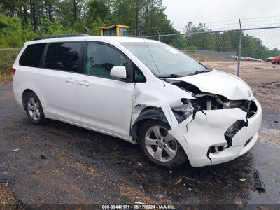 TOYOTA SIENNA 2012