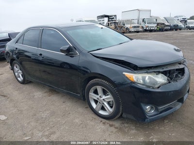 TOYOTA CAMRY 2014
