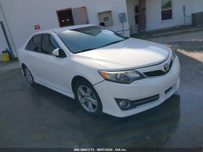 TOYOTA CAMRY 2012
