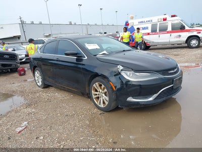 CHRYSLER 200 2015