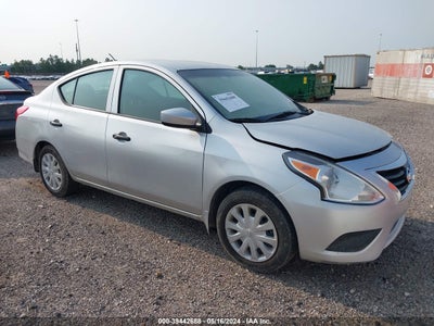 NISSAN VERSA 2019