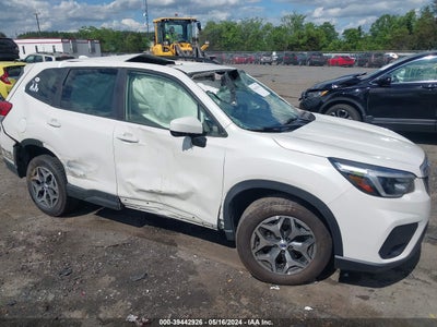 SUBARU FORESTER 2021