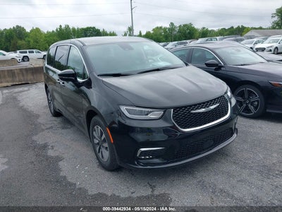 CHRYSLER PACIFICA HYBRID 2024