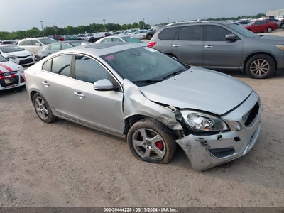 VOLVO S60 2012