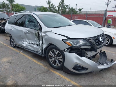 NISSAN PATHFINDER 2019
