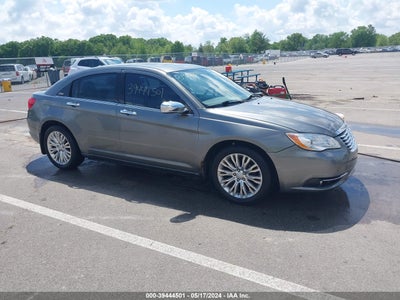 CHRYSLER 200 2012