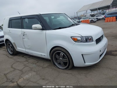 SCION XB 2010