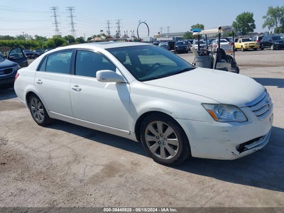 Toyota Avalon 2005