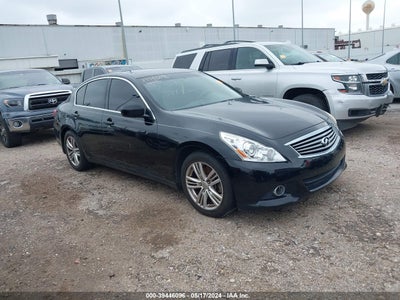 INFINITI JOURNEY 2011