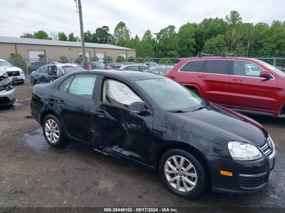 VOLKSWAGEN JETTA 2010