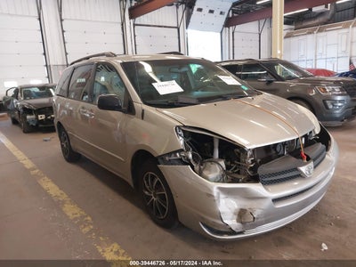 TOYOTA SIENNA 2005