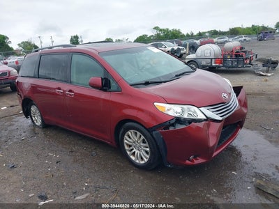 TOYOTA SIENNA 2016