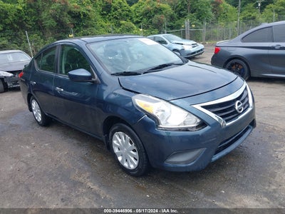 NISSAN VERSA 2017
