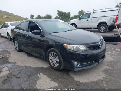 TOYOTA CAMRY 2014