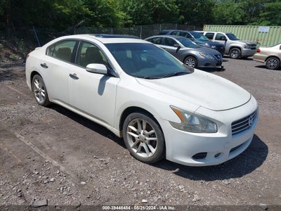 NISSAN MAXIMA 2011