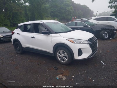 NISSAN KICKS 2023