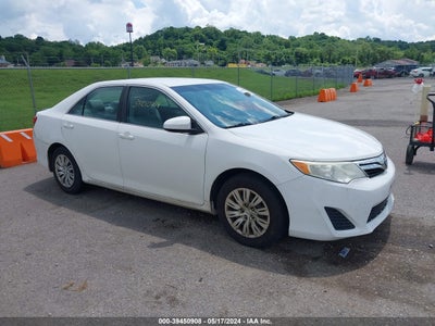 TOYOTA CAMRY 2012