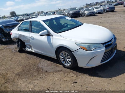 TOYOTA CAMRY 2015