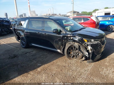 KIA CARNIVAL MPV 2024