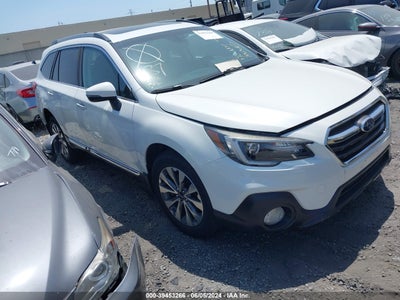 SUBARU OUTBACK 2018