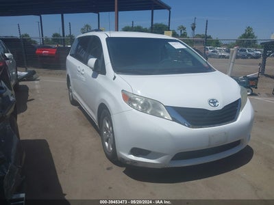 TOYOTA SIENNA 2014
