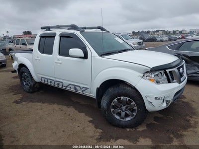 NISSAN FRONTIER 2017