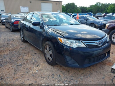 TOYOTA CAMRY 2012