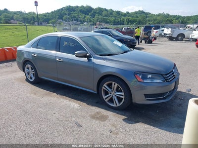 VOLKSWAGEN PASSAT 2014