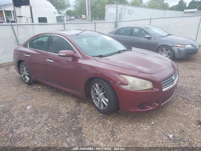Nissan Maxima 2010