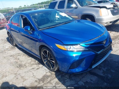TOYOTA CAMRY 2020