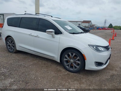CHRYSLER PACIFICA 2018