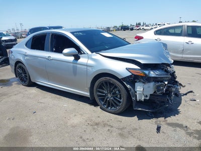TOYOTA CAMRY 2021