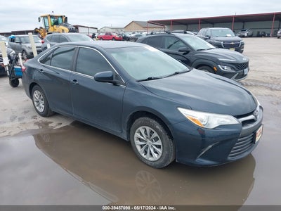 TOYOTA CAMRY 2016